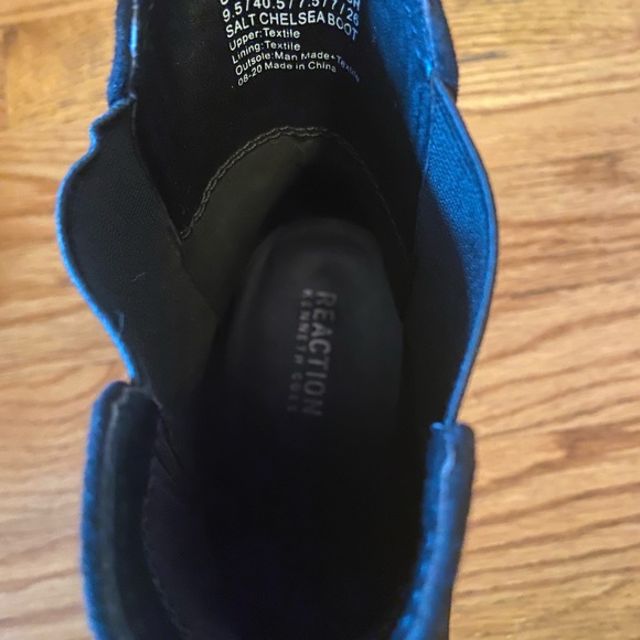 Kenneth Cole Reaction Sally Boots - black suede Chelsea boots - Picture 3 of 6